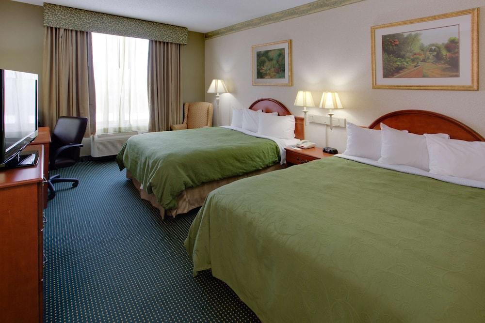 Country Inn & Suites By Radisson, Brockton Bagian luar foto